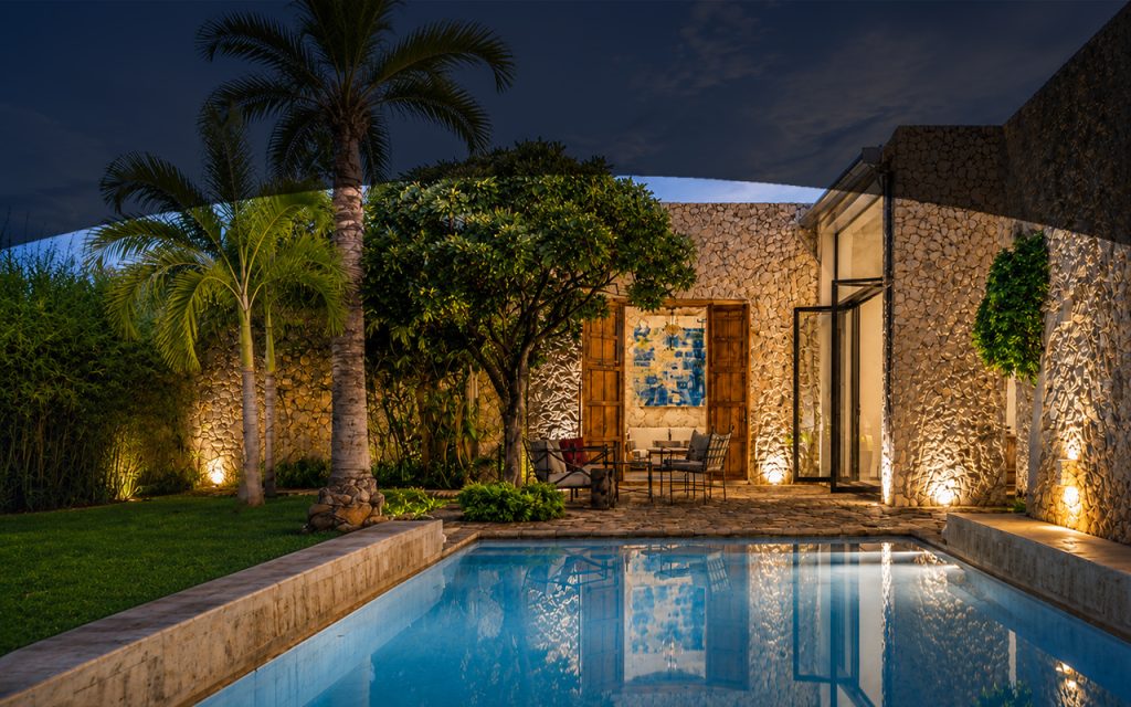 Title: My Home Page- A view or our Airbnb and VRBO Luxury Rental Home - a 19th century colonial home in Merida, Yucatan, Mexico at Casablanca Living or CasablancaLiving.com - Steven Lemire at StevenLemire.com - What an amazing day!
Come visit to discuss anything and everything related to catering and events.
You can visit my YouTube Channel for more details at: https://www.youtube.com/@StevenLemireCatering