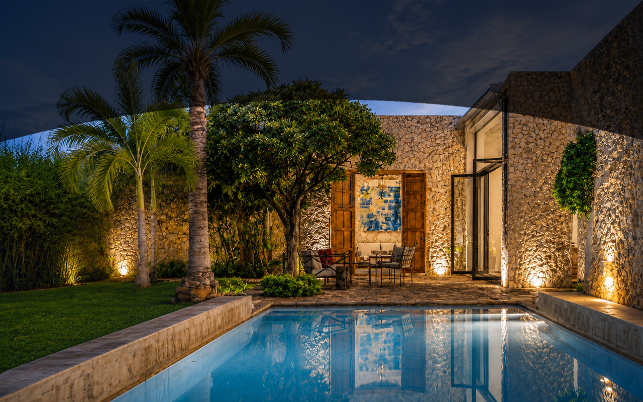 Casablanca Living - Our Home, Rental Property and Artistic Inspiration. A Luxury restored 19th-century colonial home Casablanca Living in Mérida, Yucatán with pool and garden.